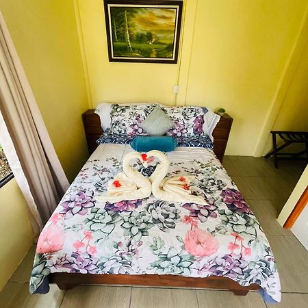 Hotel Tierra De Volcanes La Fortuna ภายนอก รูปภาพ