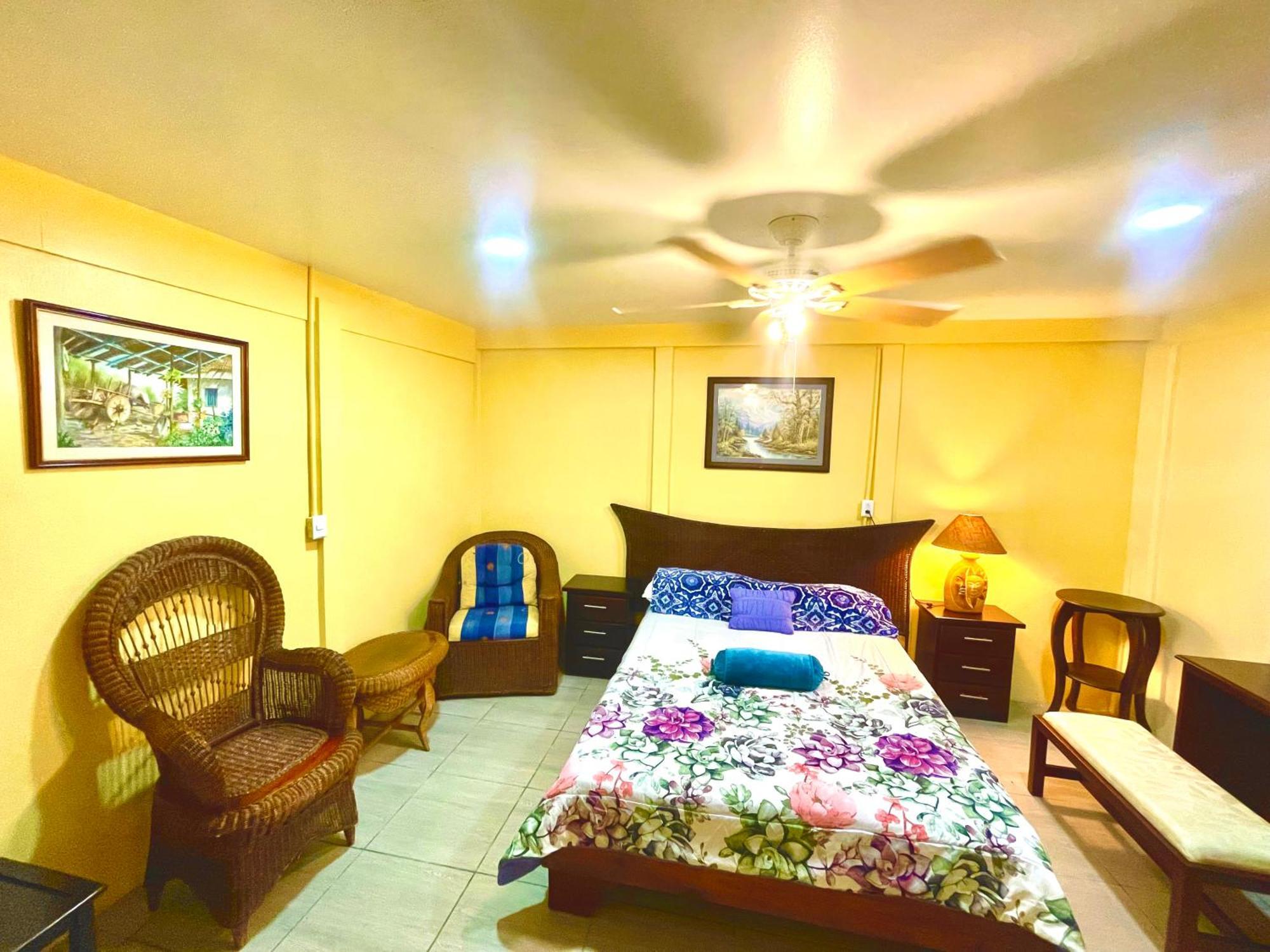 Hotel Tierra De Volcanes La Fortuna ภายนอก รูปภาพ