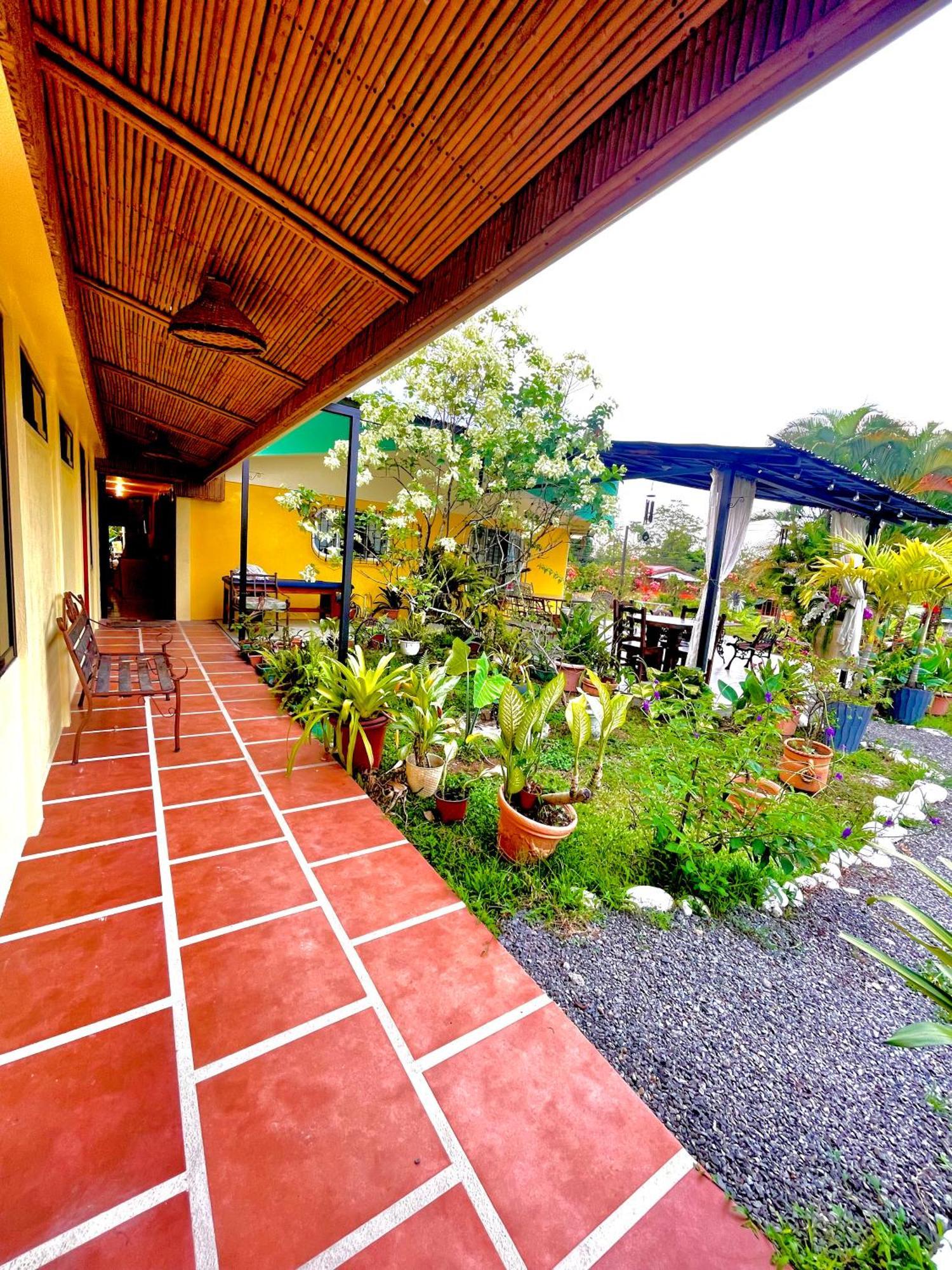 Hotel Tierra De Volcanes La Fortuna ภายนอก รูปภาพ