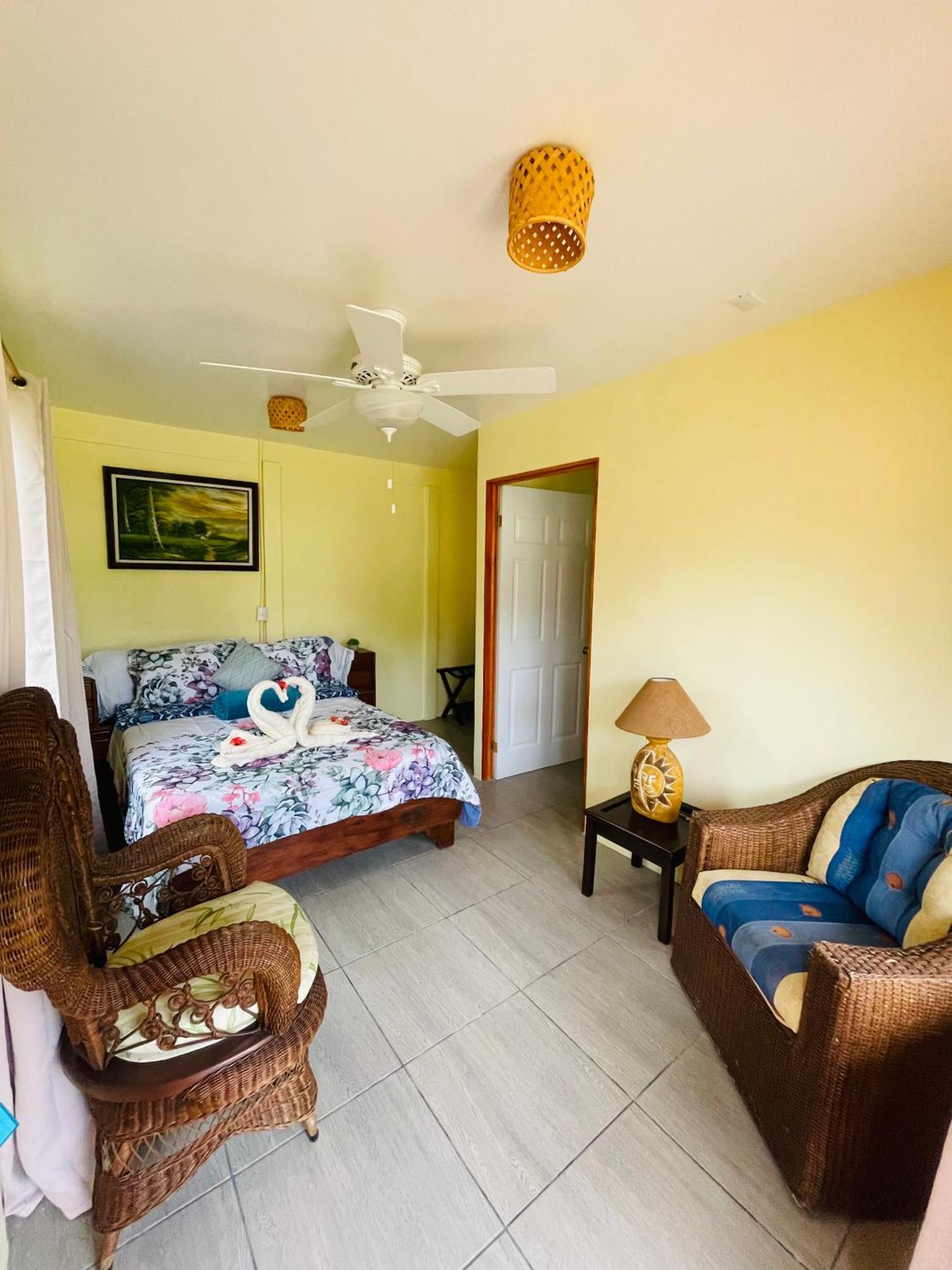Hotel Tierra De Volcanes La Fortuna ภายนอก รูปภาพ